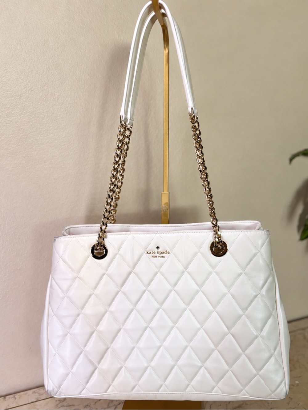 kate spade White Quilted Shoulder Bag with Gold Chain Handles